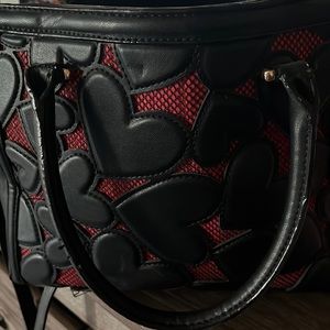 Betsey Johnson black and red hearts purse
